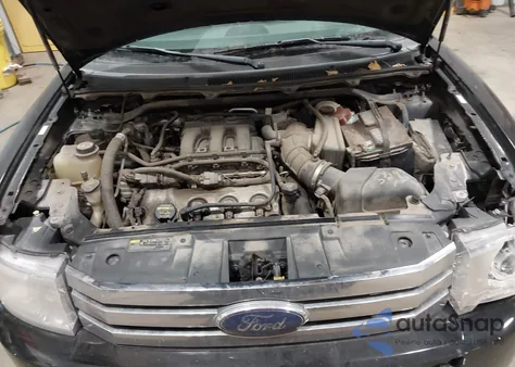 2009 Ford Flex Limited z USA, uszkodzony, nr VIN 2FMEK63C79BA32072